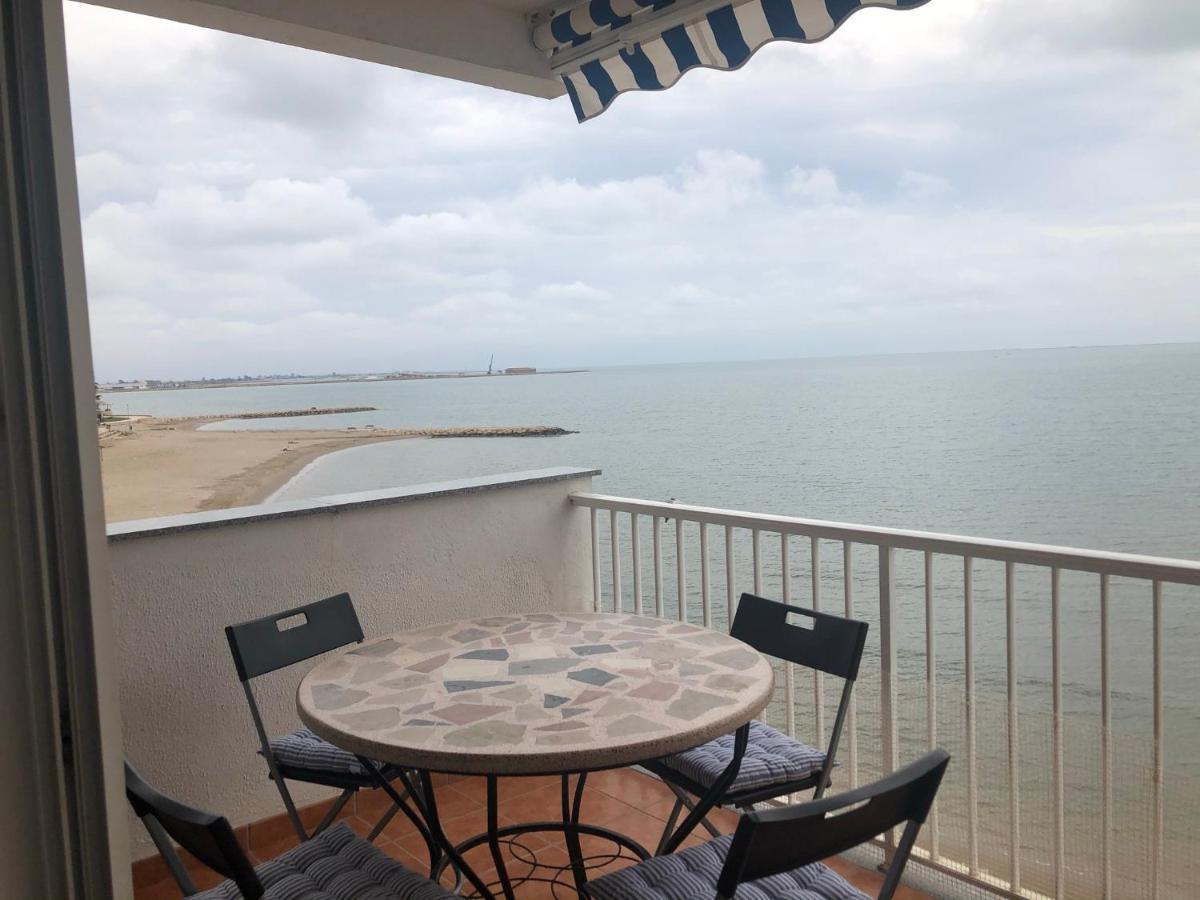 Apartamento En Primera Linea De Mar Sant Carlos de la Ràpita Eksteriør billede