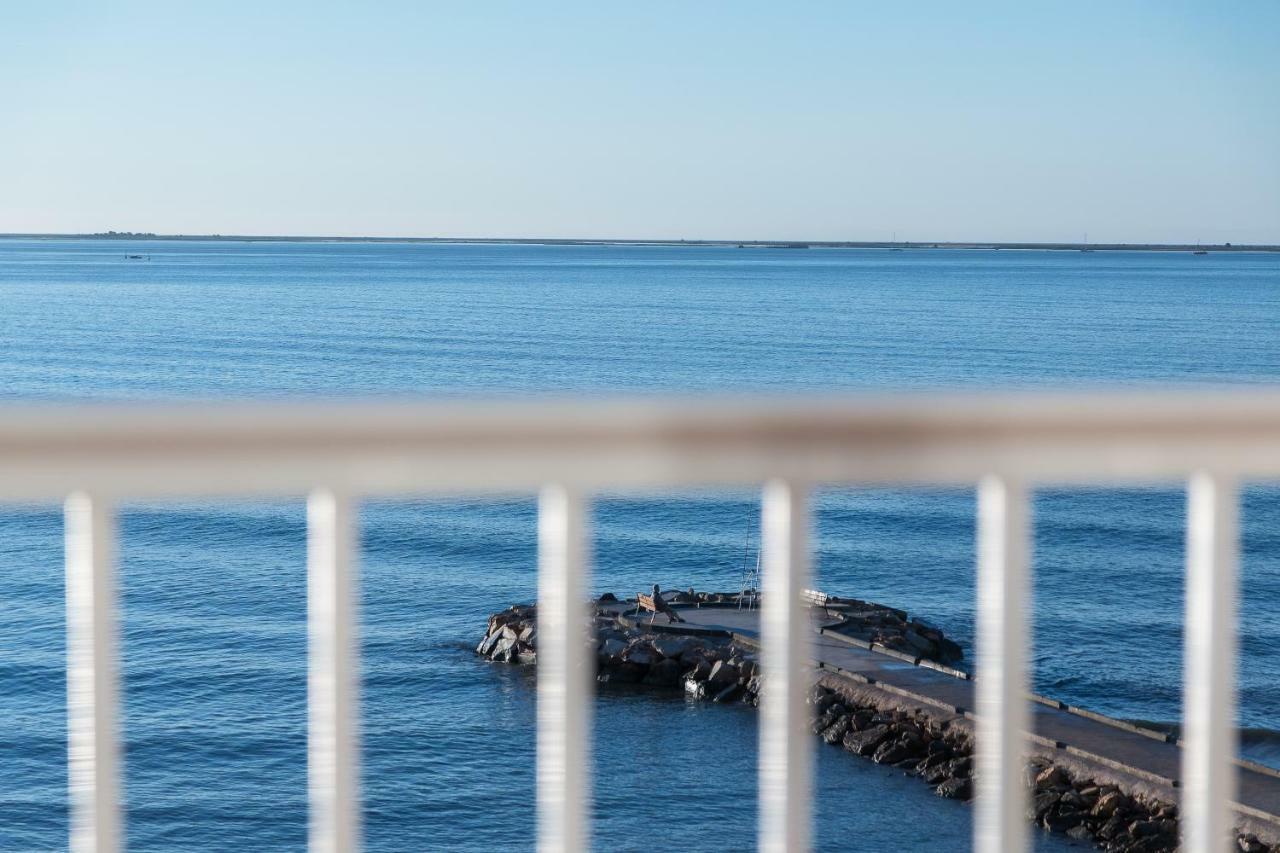 Apartamento En Primera Linea De Mar Sant Carlos de la Ràpita Eksteriør billede